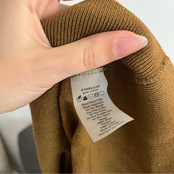 SOLD on lnstagram: baddest.out.there - Picture 5 of 8